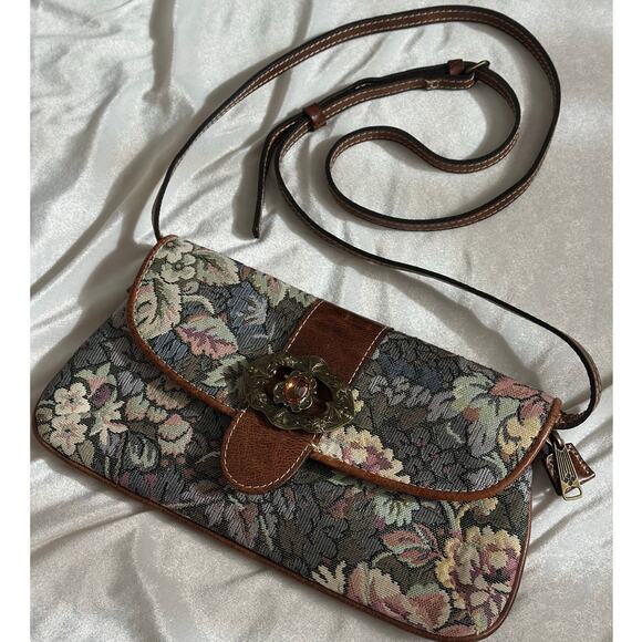 EUC Patricia Nash Verdura Bosque Tapestry Crossbody Clutch Leather Floral Purse - Picture 1 of 14